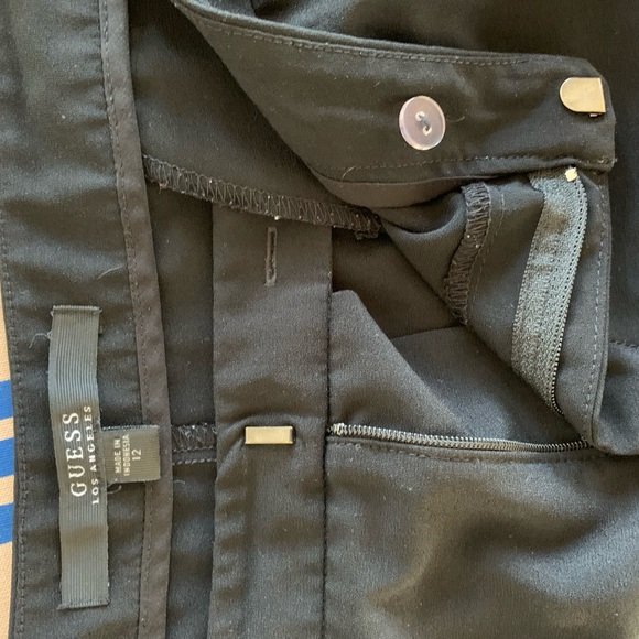 Large Calvin Klein pencil skirt with wide waist band. - Picture 4 of 7